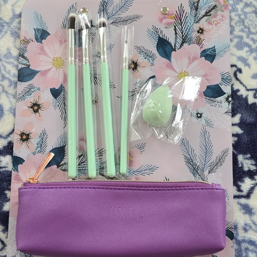 Luxie 6 Piece Makeup Brush Set